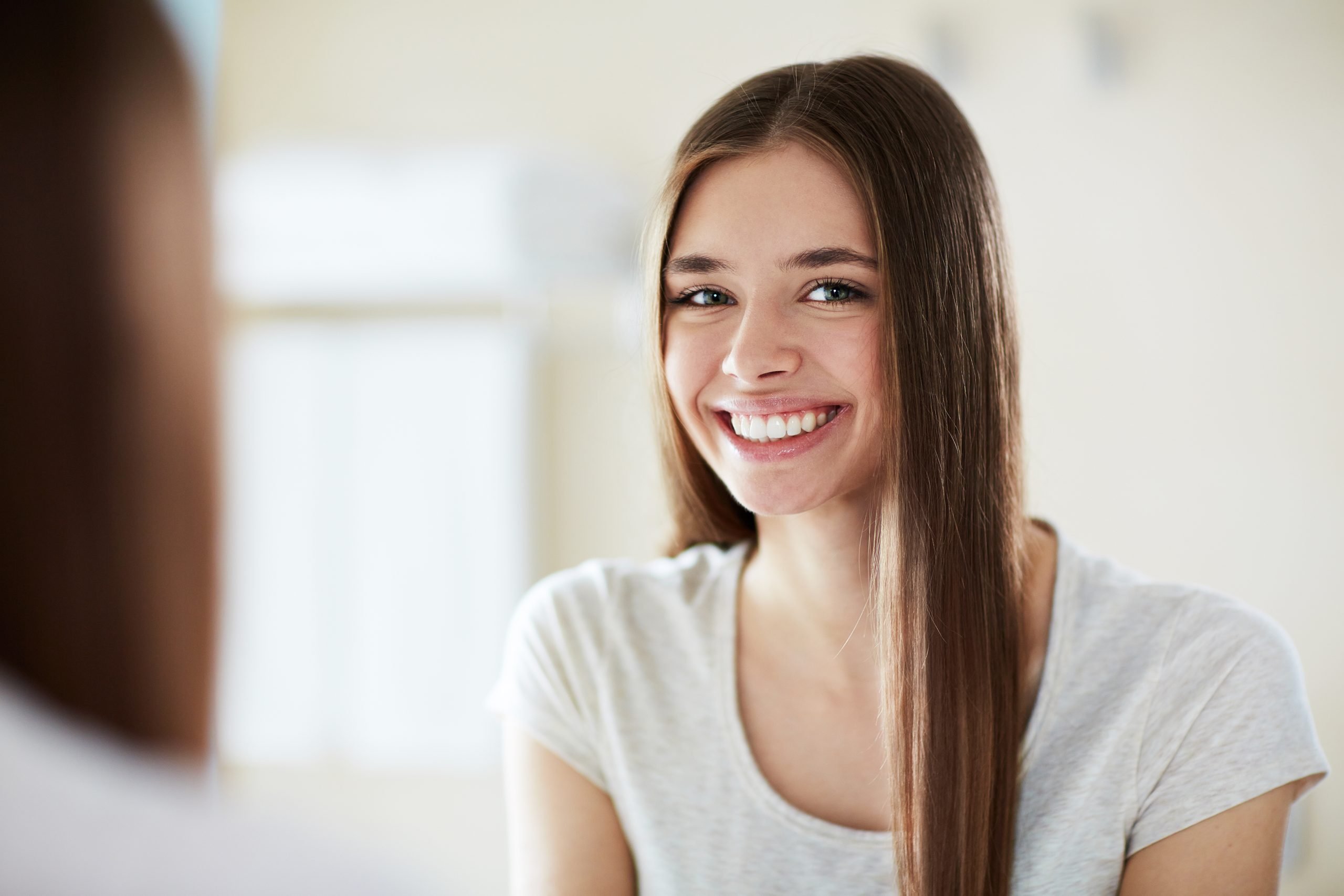 Saiba mais sobre o visagismo: a personalização do sorriso